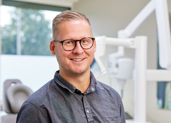 Specialtandlæge Kristoffer Schwartz